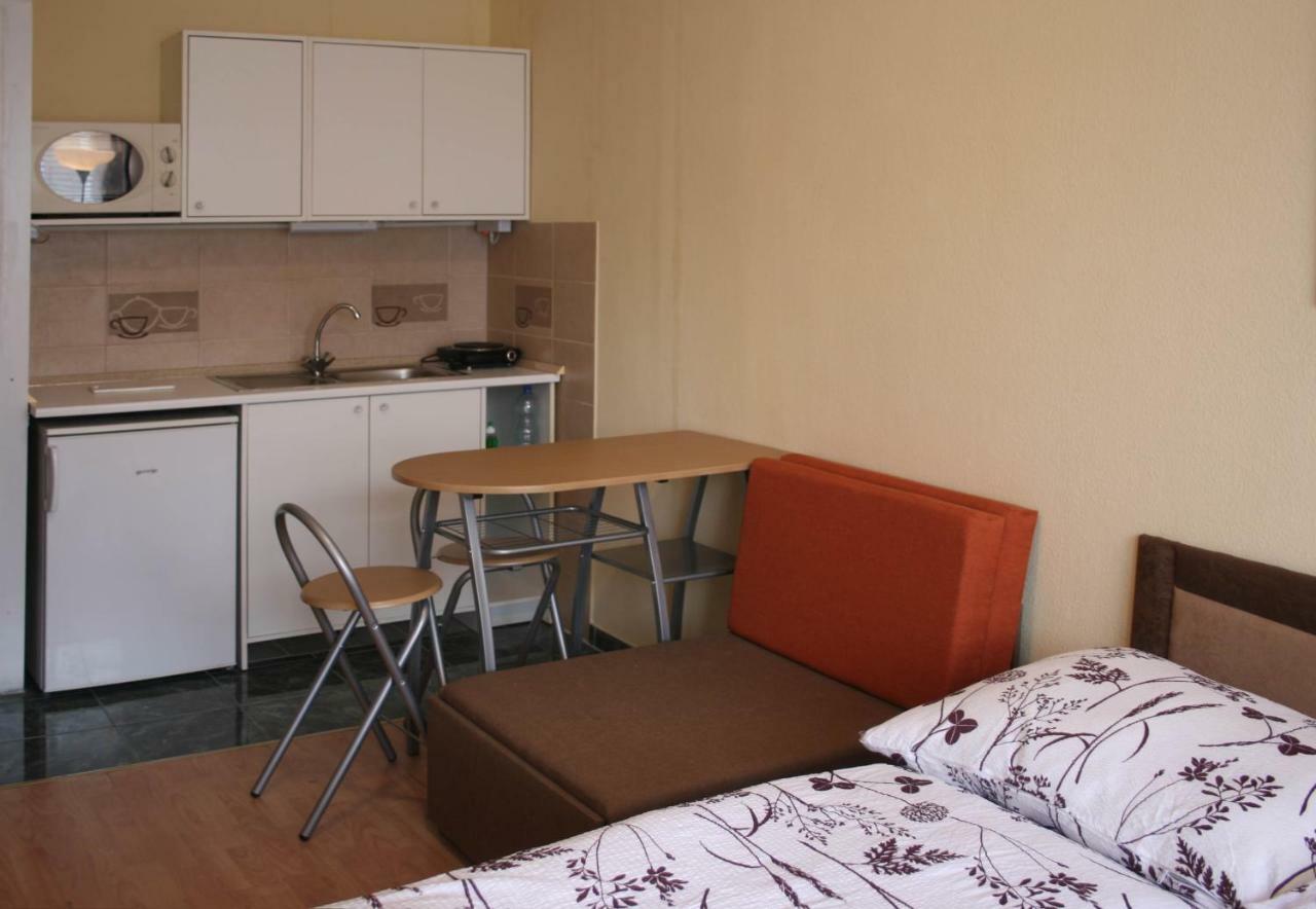 Royal Studio Apartment Budapest Bagian luar foto